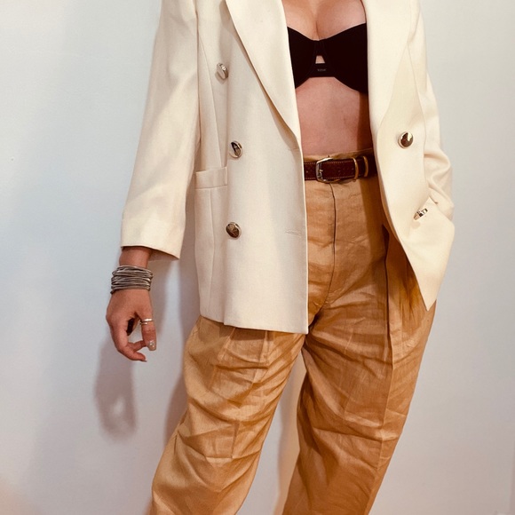 High Waisted Linen Pants in Dulce de Leche - Picture 5 of 16